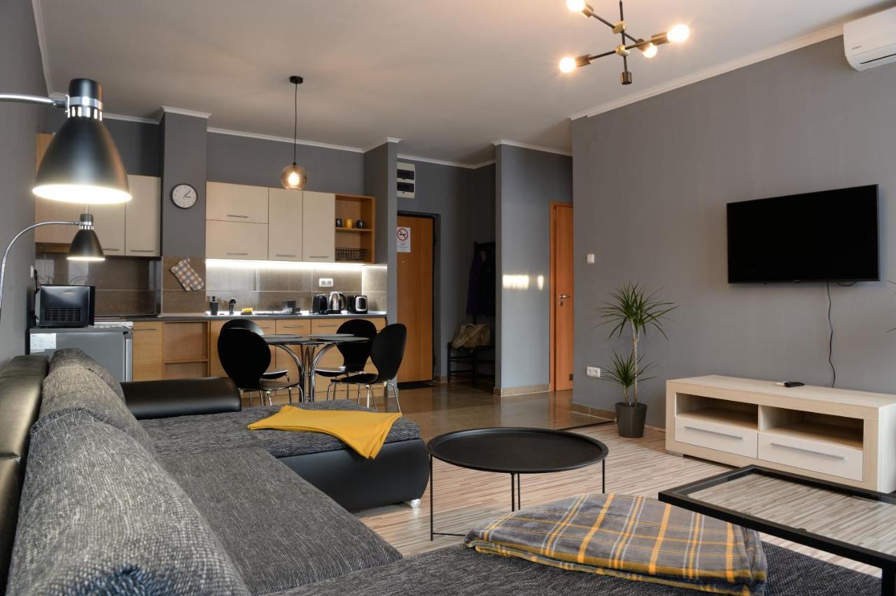 Macropolis Apartments ميسكولك المظهر الخارجي الصورة